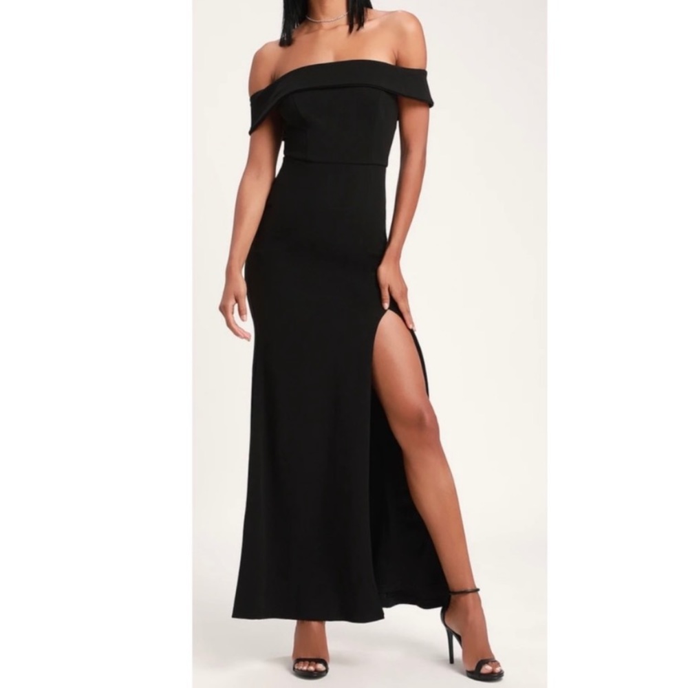 Lulu’s Aveline Black Off-the-Shoulder Maxi Dress, Size Small